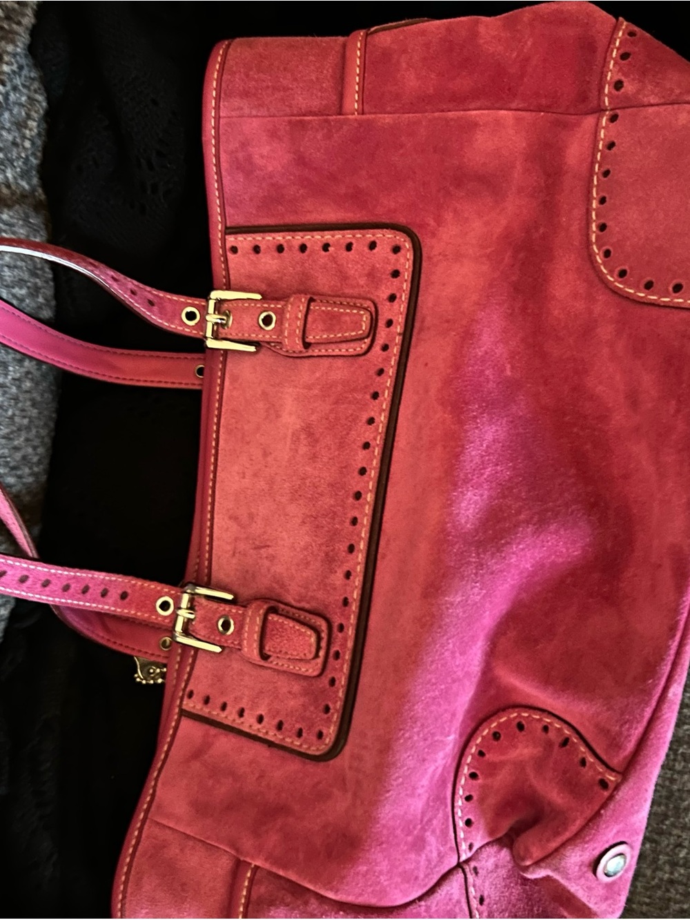 COACH Suede Shoulder Tote in Vibrant Pink y2k - Picture 3 of 8